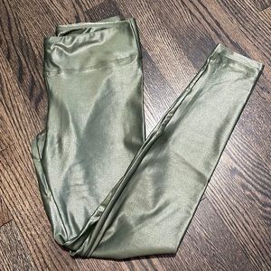 Koral Shiny Green Leggings